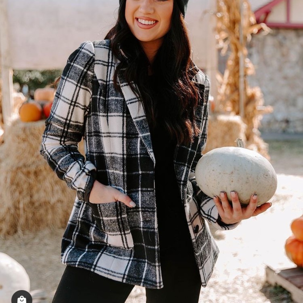 NWT Kittenish Miranda Black and White Plaid Coat